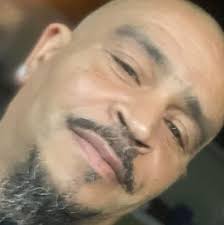 Alexis that Fox updated her profile picture.