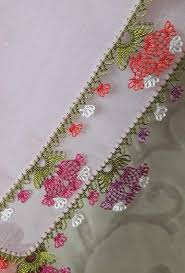 Pin De Gulsen Turk En Oya En 2020 Frivolite Muneca Annabelle Trajes Casuales