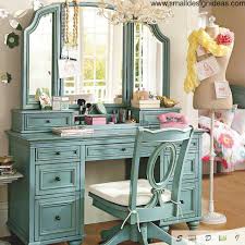 Designed with a touch screen dimming mirror, the table enables you to do makeup in a dark environment. Victorian Style Makeup Vanity Saubhaya Makeup