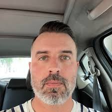 TWICE's Momo recently delivered an impressive solo performance during the  group's "Ready to Be" world tour, captivating audiences with a dynamic  dance cover of Beyoncé's "Move." Her performance included an eye-catching  pole