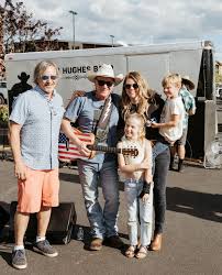 Happy birthday to our owners Wade & Nicole! 🎉🥳🎂⁠ ⁠ We hope they have an  amazing week celebrating in the sunshine ☀️ help us wish them a happy  birthday below! 👇️