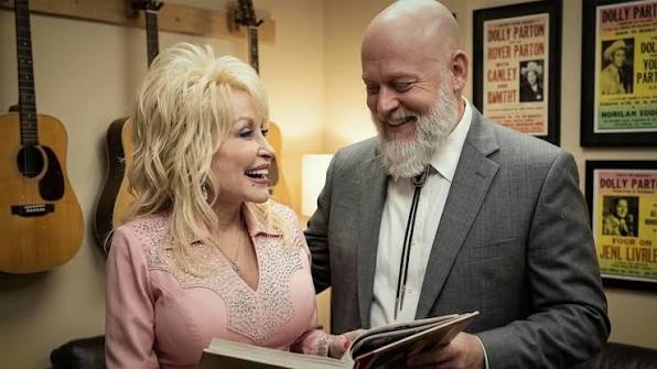 Dolly Parton’s Nephew FIRED After 20 Years — Now His Team Is Naming Names. | Ausnova | Facebook