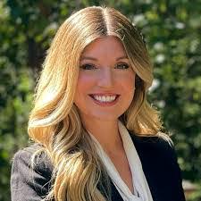 Dawn Arnone's Instagram, Twitter & Facebook