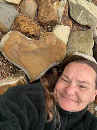 I just joined. So happy to find all you heart rock lovers 💕