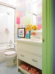 Burnt orange bathroom ideas home design purple turquoise burnt tile orange popular color teal bright bathroom. Citrus Colors Are Back Tour These 7 Summery Bathrooms Betterdecoratingbiblebetterdecoratingbible