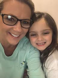 Farrah Cook's Instagram, Twitter & Facebook