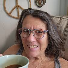 Hi everyone... hope everyone enjoying their week and this weather. Picked  me up these mugs this weekend. Going to enjoy the rest of my holiday week.  🍵☺️❤