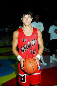 Even as a teenager his body was proportioned like a. Pin By Larissa Barna On Guys Mark Wahlberg Guys Beautiful Boys
