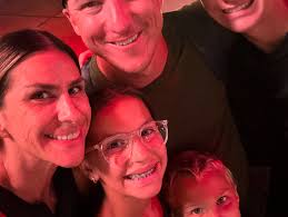 Celebrated my birthday this weekend with some of my favorite people and  somehow they all showed up in my favorite color 🖤✨ Grateful for 39 trips  around the sun ☀️39 years of