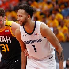An updated look at the memphis grizzlies 2020 salary cap table, including team cap space, dead cap figures, and complete breakdowns of player cap hits, salaries, and bonuses. Evqd6qj1ovqihm