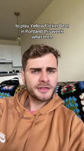 Avery (@lanadelgay98)