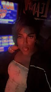 Females in here i'm doing a poll to you find it creepy if I complimented  you and you don't know me