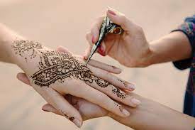 From quality brands to affordable picks, you'll be able to buy the best tattoo that exactly meets your needs. Was Sollte Ich Uber Henna Tattoos Wissen Ecarf