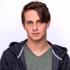 Mitch Holleman's Instagram, Twitter & Facebook