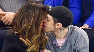 Pete davidson is an american comedian and actor who is a featured player on saturday night live (1975), as of september 2014. Pete Davidson Jetzt Will Der Rupel Knutscher Plotzlich Vater Werden Leute Bild De