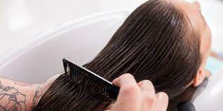 Selain melakukan smoothing dan rebonding di salon, anda dapat menerapkan obat pelurus rambut yang lebih terjangkau dan hemat waktu. 10 Cara Merawat Rambut Lurus Hasil Rebonding Merdeka Com
