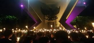 Atau memilih salah satu gambar pemandangan untuk diwarnai berikut ini. Aksi 1000 Lilin Di Palembang Diwarnai Dengan Intoleran Islampos