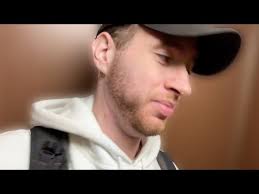 I See The Leaning Tower Of Pisa