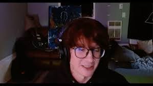 Daniel Hartzog's Instagram, Twitter & Facebook