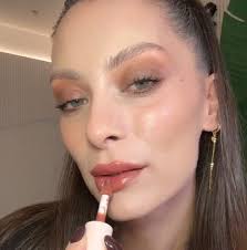 ✨ Make Up Forever: PRO TEAM's « Summer Skin » Looks! ✨ This summer, let  your skin shine!☀️ The Sephora PRO TEAM is spotlighting the « Summer Skin »  trend with individual