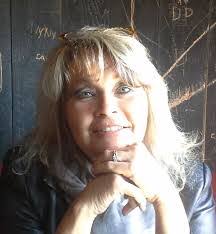 Cathy Ballew's Instagram, Twitter & Facebook