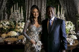 Pele is the greatest footballer the world has ever seen. Pele Age Wife Children Biography Family Affairs More Starsunfolded