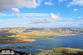 Qaraoun Lake Looks Like An Oil Painting But That S For Real بحيرة القرعون صورة حقيقية و كأنها لوحة زيتية Photo By Sam Abou S Around The Worlds Outdoor River