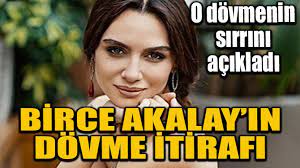 Oyuncunun moda çekimlerinde verdiği pozlarda bu dövmeler daha net görünüyor. Birce Akalay In Dovme Itirafi Ucankus