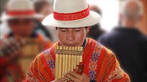 La Musica Andina Es El Tipo De Musica En Los Andes De Sudamerica El Charango Es Un Instrumento Es De Quechua Native American Music Youtube Culture