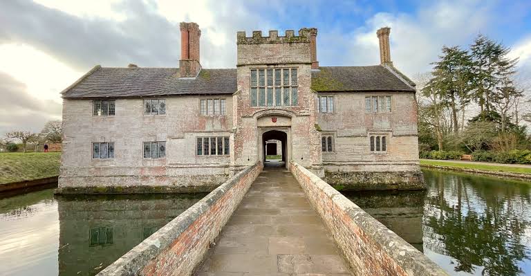 Baddesley Clinton Manor | Free-Attraction-Reviews.com