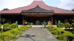 Find almost anything for sale in malaysia on mudah.my, malaysia's largest marketplace. 25 Inspirasi Gambar Desain Rumah Adat Jawa Timur Dan Penjelasannya