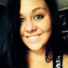 Amber Mote's Instagram, Twitter & Facebook