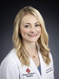 Mckenna Powers's Instagram, Twitter & Facebook