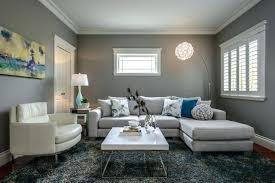 Graue Couch Welche Farbe Wande Dekoration Ideen Familienzimmer Dekoration Innenraumfarbschemata Haus Deko