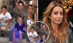 Redknapp wife, sandra is a twin, with her. Jamie Redknapp Crops Wife Louise Out Of Profile Picture Amid Quickie Divorce Rumours Celebrity News Showbiz Tv Express Co Uk