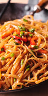 Easy Thai Noodles With Peanut Sauce Food Dishes Pasta Dishes Recipes