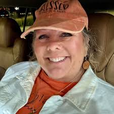 Hennessey 1980s Alumni