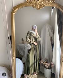 Soft scuba + prisket shinny *bag belakang ada kancing *hijab friendly. 2020 Hijab Trend Matcha Outfit Style Ideas Hijab Style Com Busana Islami Gaya Model Pakaian Model Pakaian Hijab