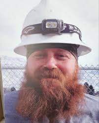 Search Daniel Lewis Obituaries and Funeral Services