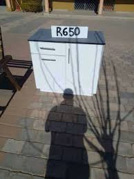 Abel carpenter instolition :Kitchen units,wardrobe,calling,office furniture  content 0722889442 location Moloto