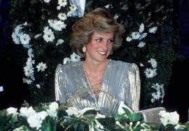 The princess coupled her beaded ball gown from catherine walker with the spencer tiara. 10 Photos That Perfectly Capture Princess Diana S 80s Style Evolution