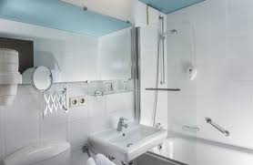 In 10 minutes drive you will reach brandenburg gate. The Holiday Inn Hotel Berlin City East Hotel Provides 156 Modern Standard And Business Rooms The Light And Friendly Hotel Rooms City Hotel Hotel Berlin Hotel