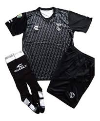 Club de cuervos es una serie web de comedia y drama mexicana, creada por gaz alazraki y michael lam. Uniforme Cuervos Fc Mercadolibre Com Mx