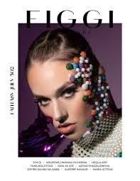 Lilli Turner's Instagram, Twitter & Facebook