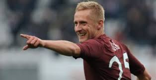 He made 18 appearances for them. Glik El Madrid Fue Una Experiencia Inolvidable Defensa Central