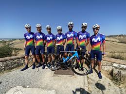 (che sarebbe da ricopiare tutto, che si inizia a leggere e ci si ritrova a viaggiare sulla baronessa per tutta l'italia, che ci sono francesca e manu. Movistar Team Wearing Charity Jersey At Strade Bianche Recon Early Pics From Italy Movistar Team