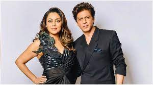 As shah rukh khan & wife gauri took home the most stylish couple award at the recently held ht shahrukh khan lifestyle 2020, wife, income, son, house, daughter, cars, family, biography& net. Shah Rukh Khan And Wife Gauri Offer 4 Storey Personal Office Space For Quarantine Purpose In Mumbai Celebrities News India Tv