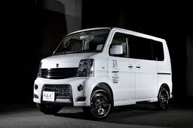 初心者にオススメ klcならバネ交換だけでエブリイをリフトアップ スタイルワゴン ドレスアップナビ カードレスアップの情報を発信するwebサイト ミニバン 軽バン カスタム アゲトラ