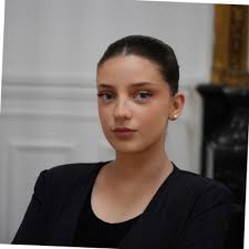 Laura GAUS sur LinkedIn : #jimmyfairly #restoringvision #lunettes  #byonegiveone