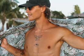 We've all seen tattoos that make us groan and leave us saying: 50 Minimalist Tattoo Ideas That Prove Less Is More Man Of Many